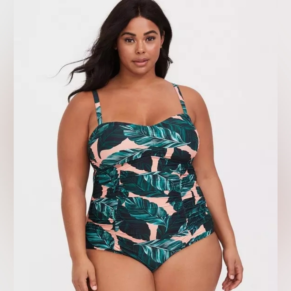 Torrid 0 Peach Palm Ruched One-Piece Swimsuit 12/14